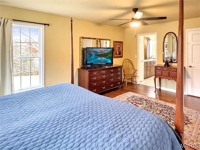 14 Oak Ridge Drive, Washington, MO 63090