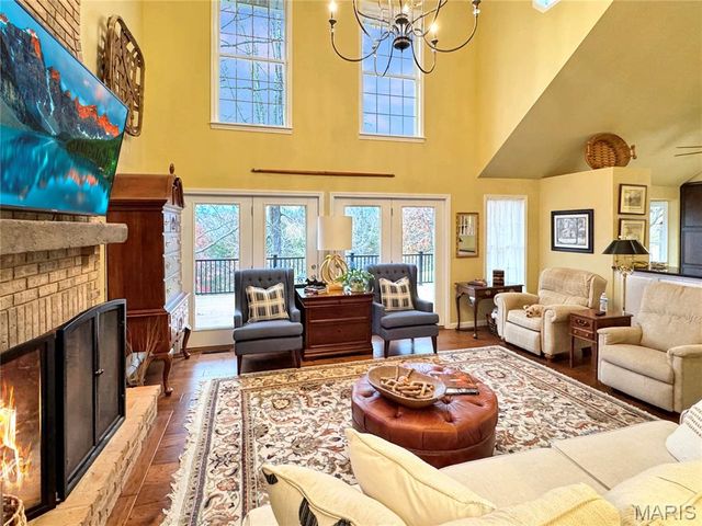 14 Oak Ridge Drive, Washington, MO 63090