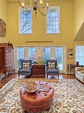 14 Oak Ridge Drive, Washington, MO 63090