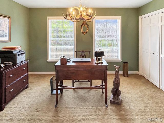 14 Oak Ridge Drive, Washington, MO 63090