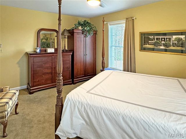 14 Oak Ridge Drive, Washington, MO 63090