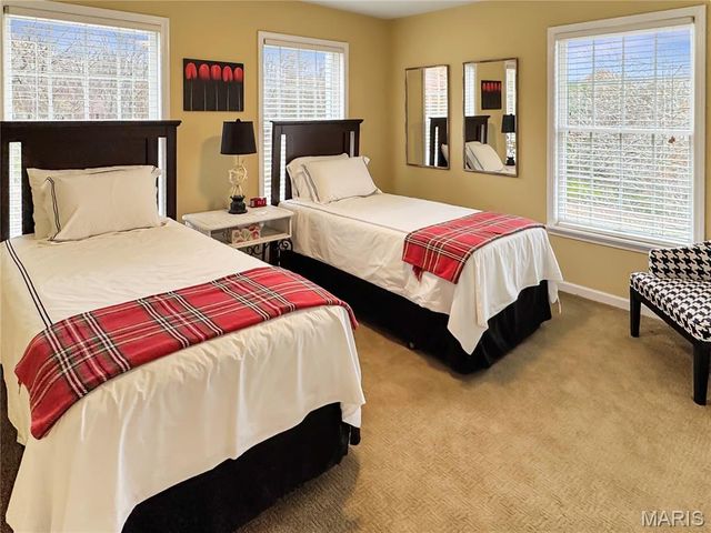 14 Oak Ridge Drive, Washington, MO 63090