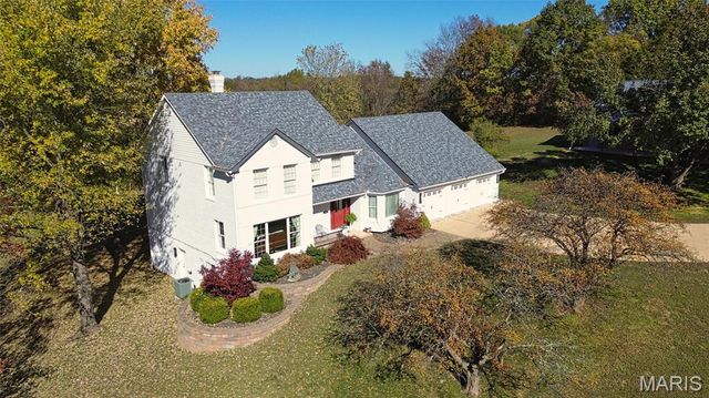 14 Oak Ridge Drive, Washington, MO 63090