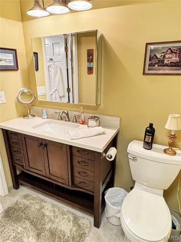 14 Oak Ridge Drive, Washington, MO 63090