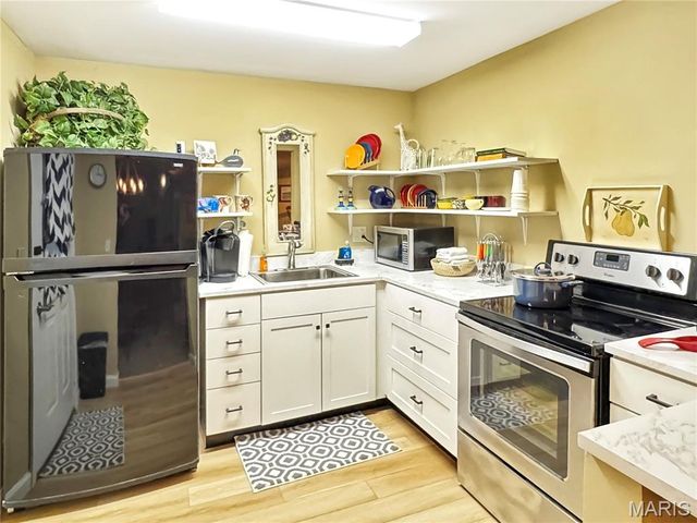 14 Oak Ridge Drive, Washington, MO 63090