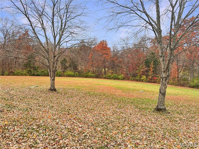 14 Oak Ridge Drive, Washington, MO 63090