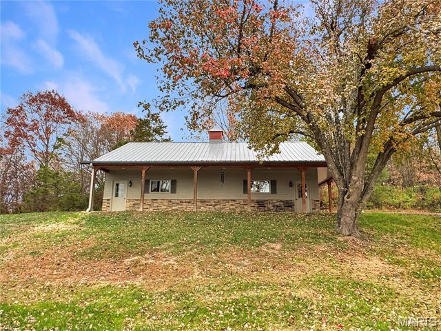 14 Oak Ridge Drive, Washington, MO 63090