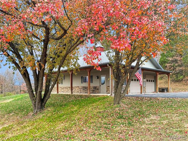 14 Oak Ridge Drive, Washington, MO 63090