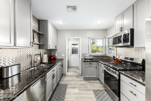 3224 N 26TH Place, Phoenix, AZ 85016