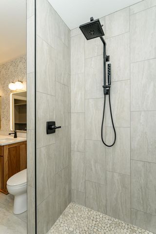 2844 Pinewood Ridge Drive SE, Rochester, MN 55904