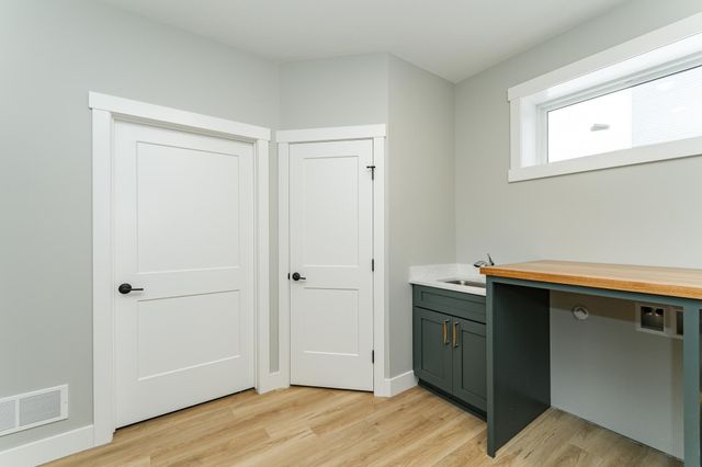 2844 Pinewood Ridge Drive SE, Rochester, MN 55904