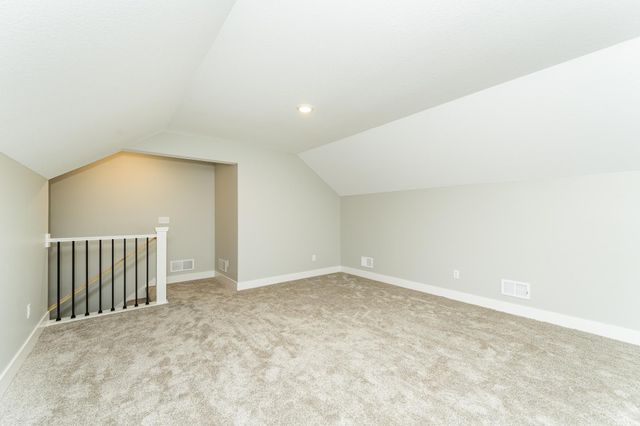 2844 Pinewood Ridge Drive SE, Rochester, MN 55904