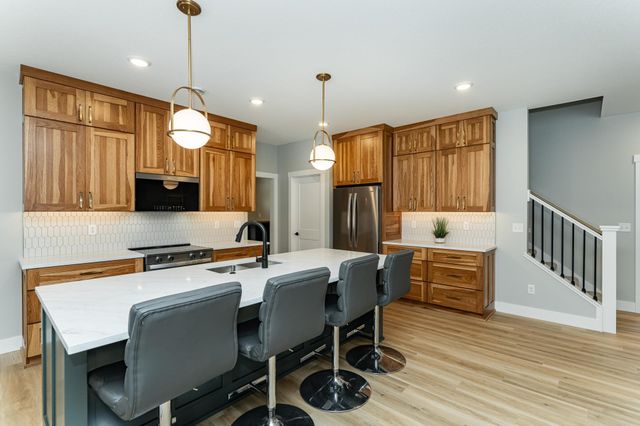 2844 Pinewood Ridge Drive SE, Rochester, MN 55904