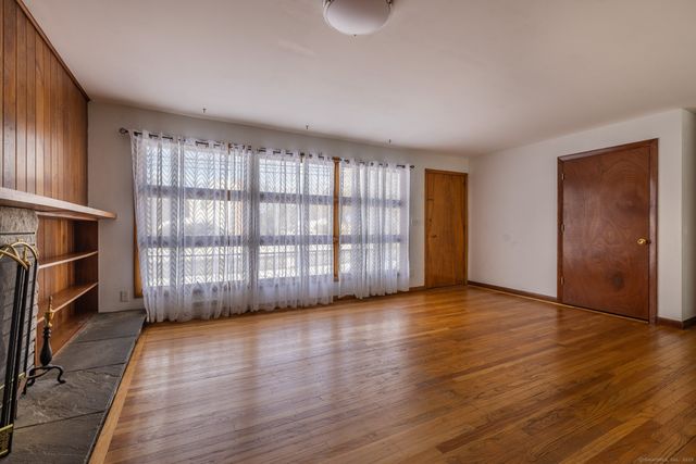 3845 Old Town Road, Bridgeport, CT 06606