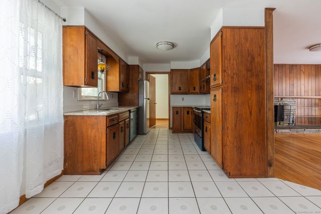 3845 Old Town Road, Bridgeport, CT 06606