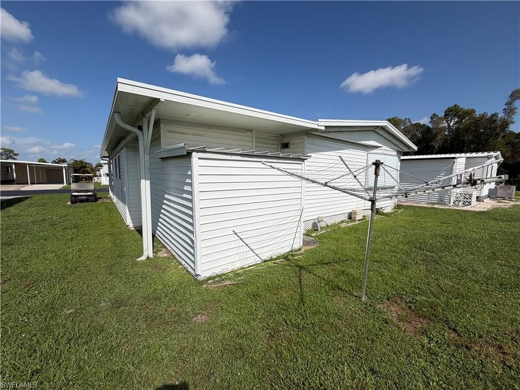 653 Future DR, NORTH FORT MYERS, FL 33917 — photo 4