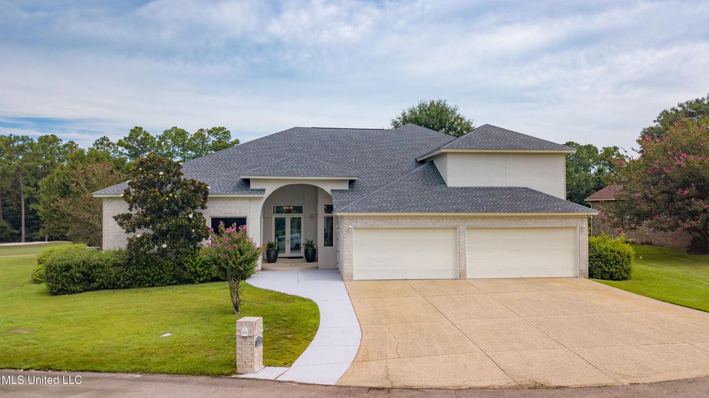 7514 Augusta Way, Diamondhead, MS 39525