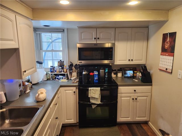 249 Howland Wilson Road SE, Warren, OH 44484