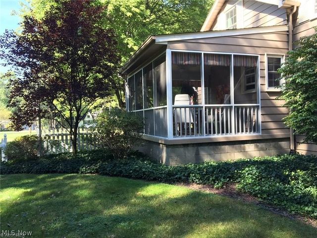 249 Howland Wilson Road SE, Warren, OH 44484