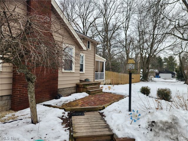 249 Howland Wilson Road SE, Warren, OH 44484