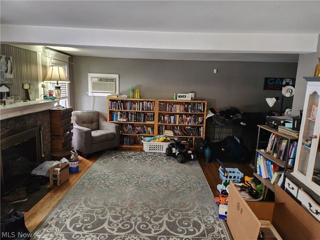 249 Howland Wilson Road SE, Warren, OH 44484