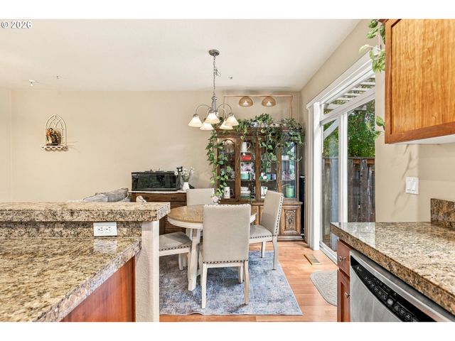 16088 Nw CENTINE Ln, Portland, OR 97229