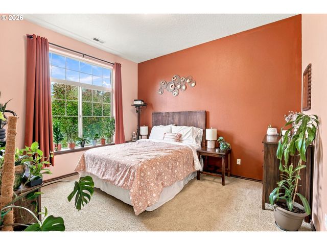 16088 Nw CENTINE Ln, Portland, OR 97229