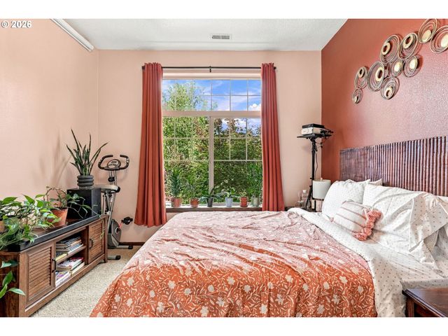 16088 Nw CENTINE Ln, Portland, OR 97229