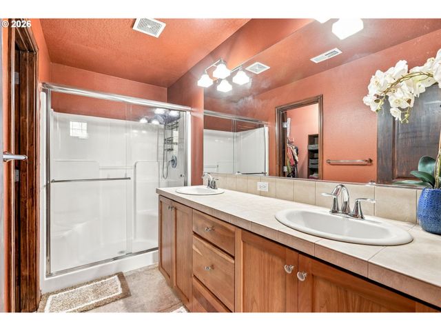 16088 Nw CENTINE Ln, Portland, OR 97229