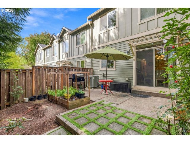 16088 Nw CENTINE Ln, Portland, OR 97229