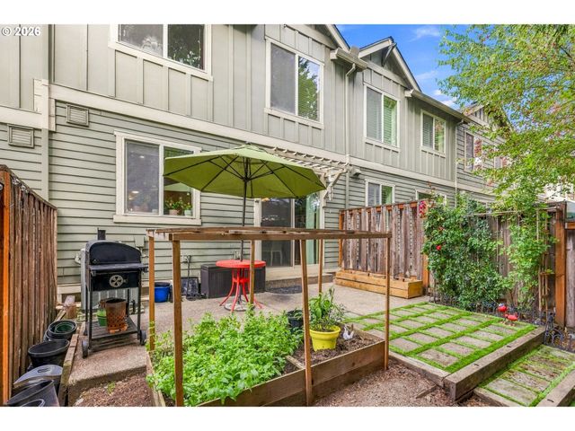 16088 Nw CENTINE Ln, Portland, OR 97229