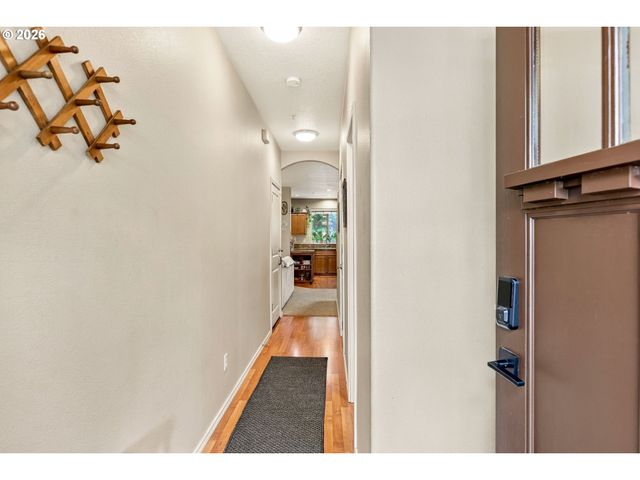 16088 Nw CENTINE Ln, Portland, OR 97229