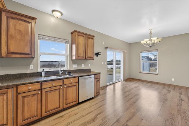 3942 Scenic WAY, Franksville, WI 53126