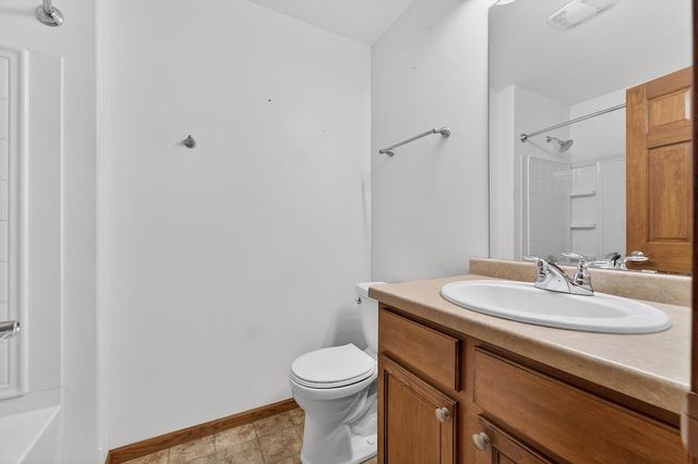 3942 Scenic WAY, Franksville, WI 53126