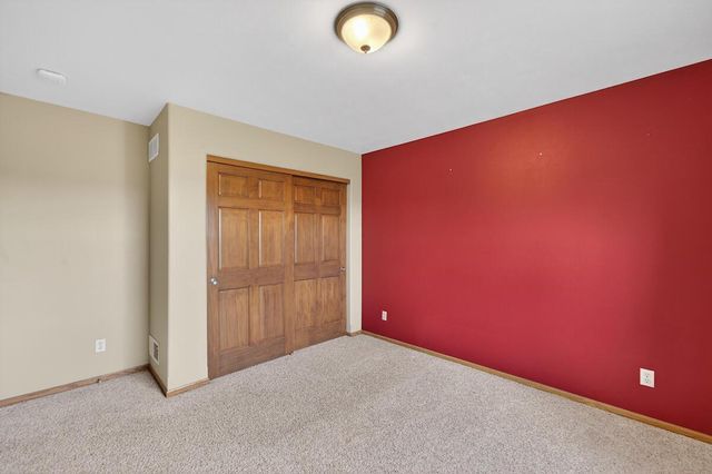 3942 Scenic WAY, Franksville, WI 53126