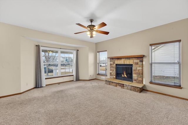 3942 Scenic WAY, Franksville, WI 53126