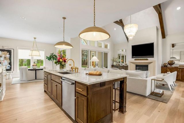 17220 Goddard Street, Overland Park, KS 66221
