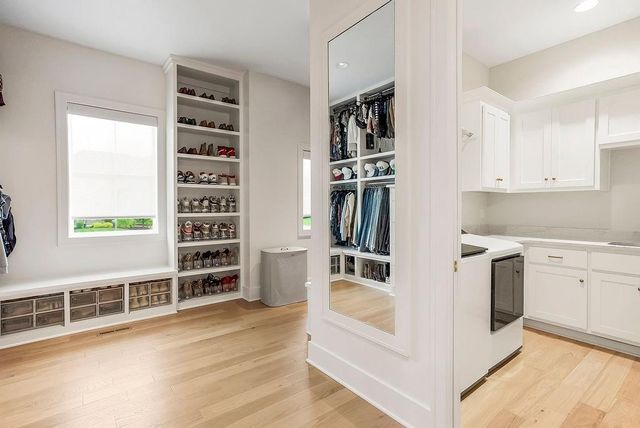 17220 Goddard Street, Overland Park, KS 66221