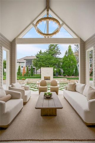 17220 Goddard Street, Overland Park, KS 66221