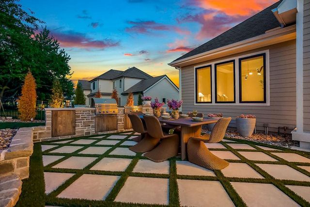 17220 Goddard Street, Overland Park, KS 66221