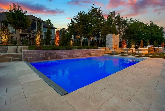 17220 Goddard Street, Overland Park, KS 66221