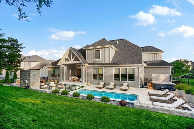 17220 Goddard Street, Overland Park, KS 66221