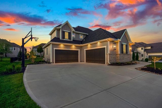 17220 Goddard Street, Overland Park, KS 66221