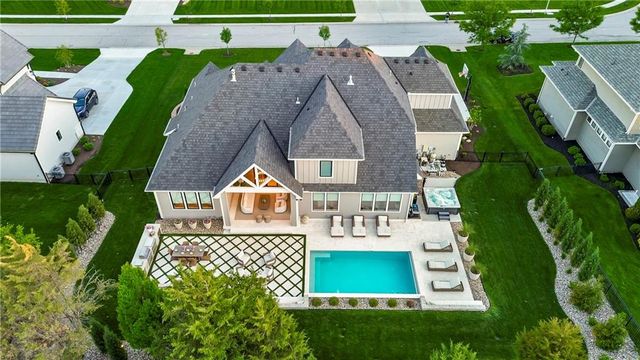 17220 Goddard Street, Overland Park, KS 66221