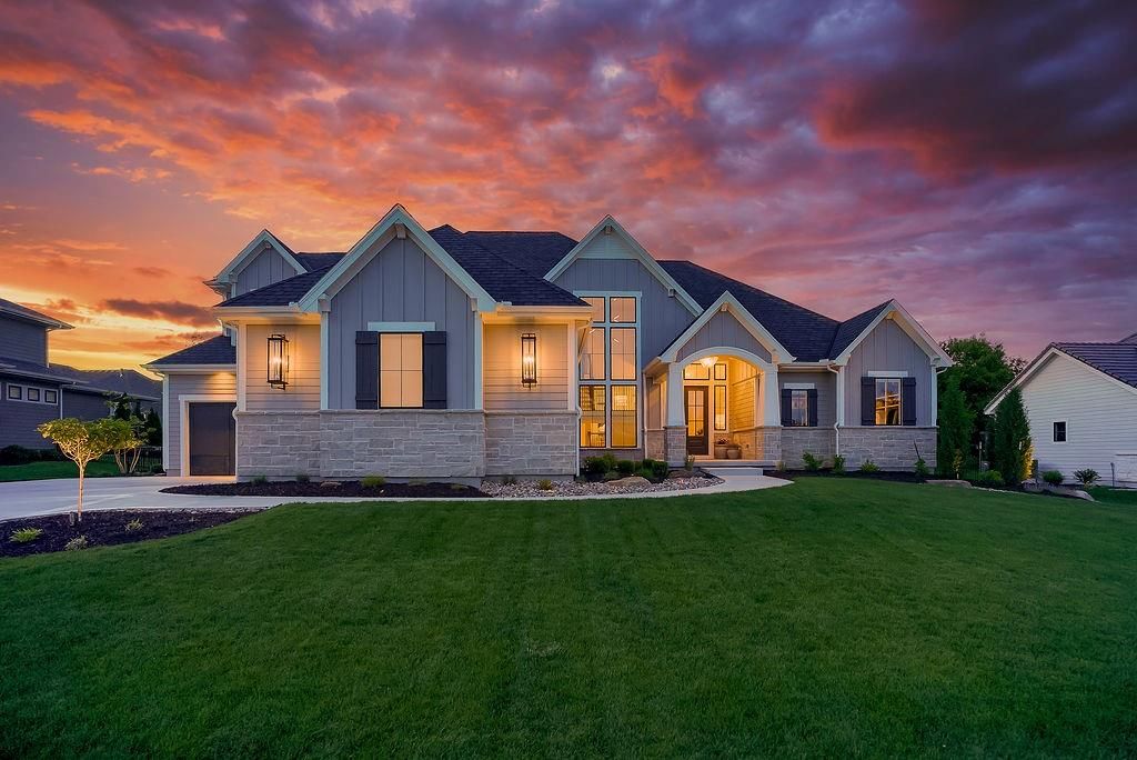 17220 Goddard Street, Overland Park, KS 66221