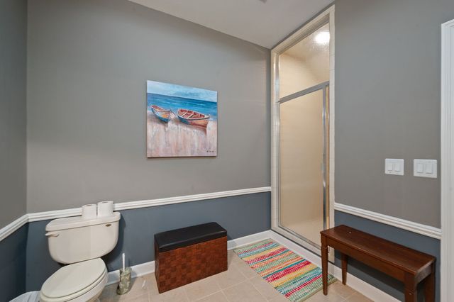 28W280 Oak Creek Court, West Chicago, IL 60185