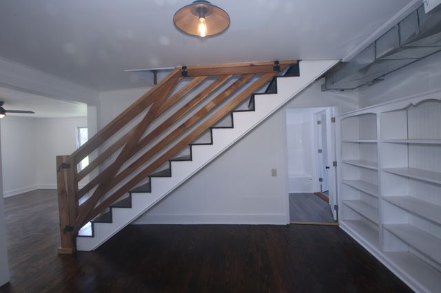 60 Riddle Rd, Shelbyville, TN 37160