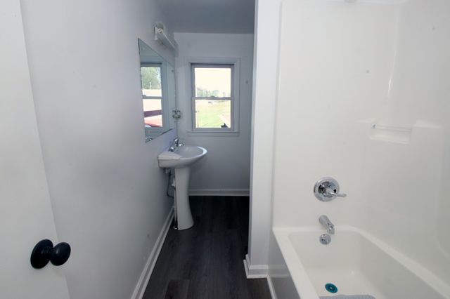 60 Riddle Rd, Shelbyville, TN 37160