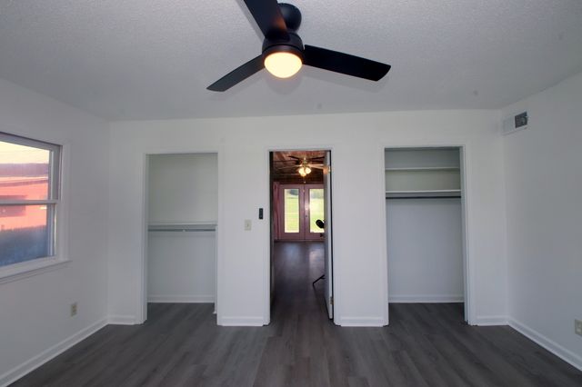 60 Riddle Rd, Shelbyville, TN 37160