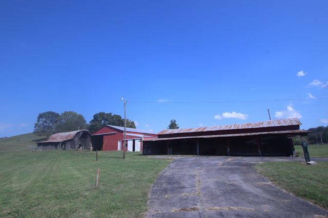 60 Riddle Rd, Shelbyville, TN 37160